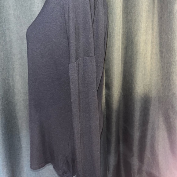 Athleta Black Long Sleeve Women's Top - Picture 2 of 3